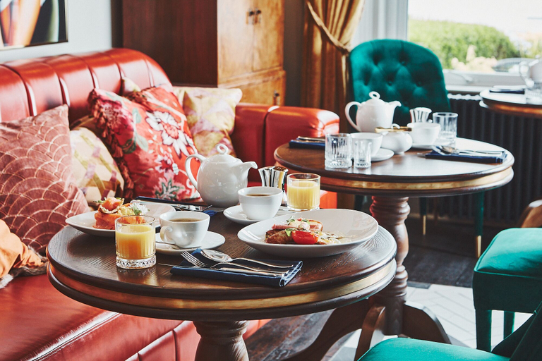Food & Drinks 5, No17 The Promenade, Argyll and Bute