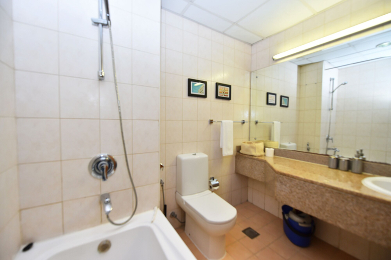 Bathroom, JHN - Fully Furnished Studio Apartment, Dubai
