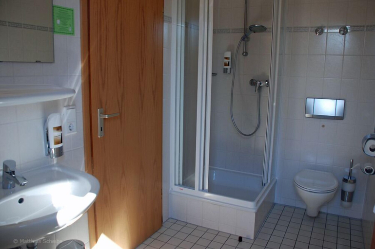 Bathroom 5, Hotel und Restaurant Birkenhof, Vorpommern-Rügen