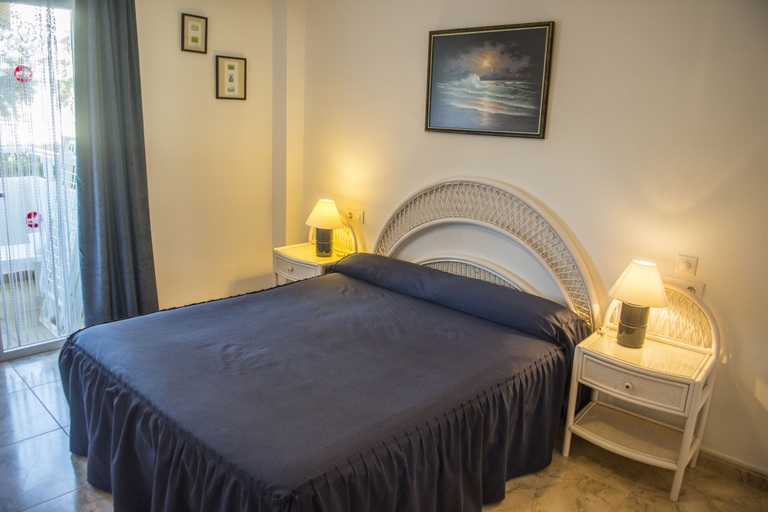 Bedroom 2, Hamilton Court  Apartamentos, Baleares