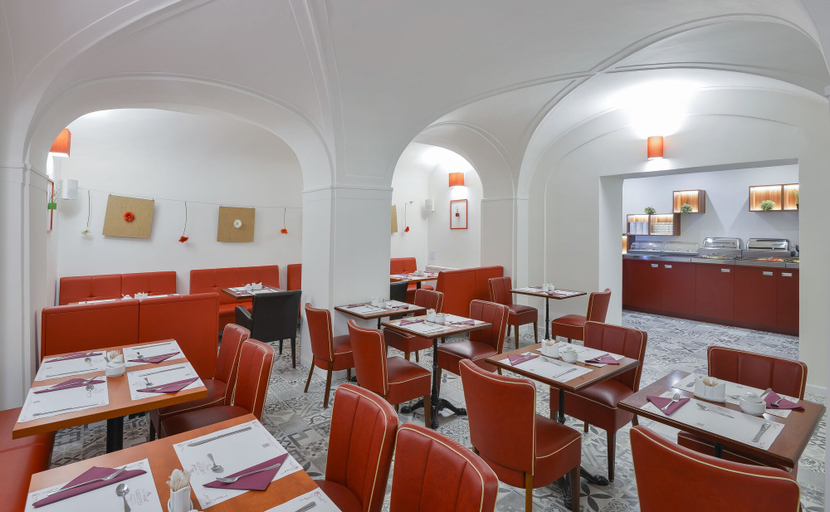 Food & Drinks 5, Hotel Garden Court, Praha 1