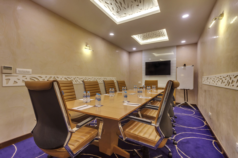 Business Facilities 22