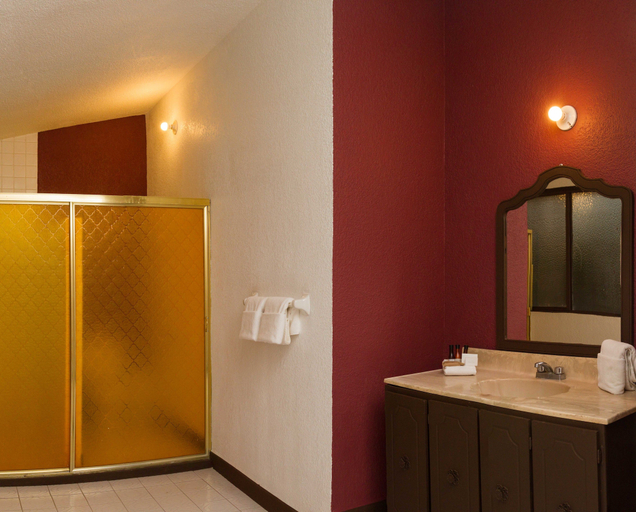 Bathroom 4, Hotel La Gloria de Calvillo, Calvillo