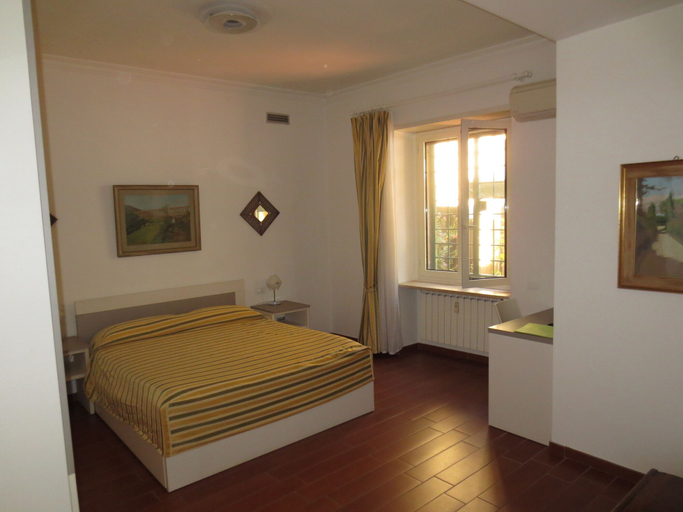 Bedroom 2, B&B Five Roma, Rome