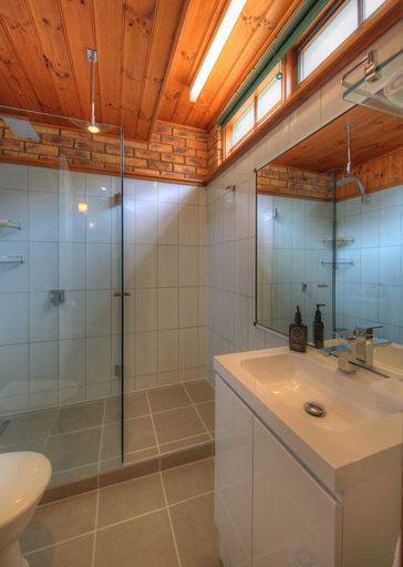 Bathroom 3, Stanley Village Waterfront Accommodation, Circular Head