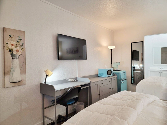 Bedroom 2, Buckley Inn, Pierce