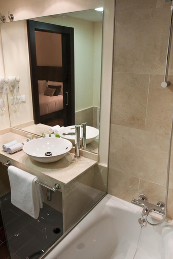 Bathroom 5, Hotel Paloma, Ciudad Real