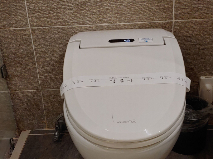 Bathroom 5, Jeju Ilua Hotel, Jeju