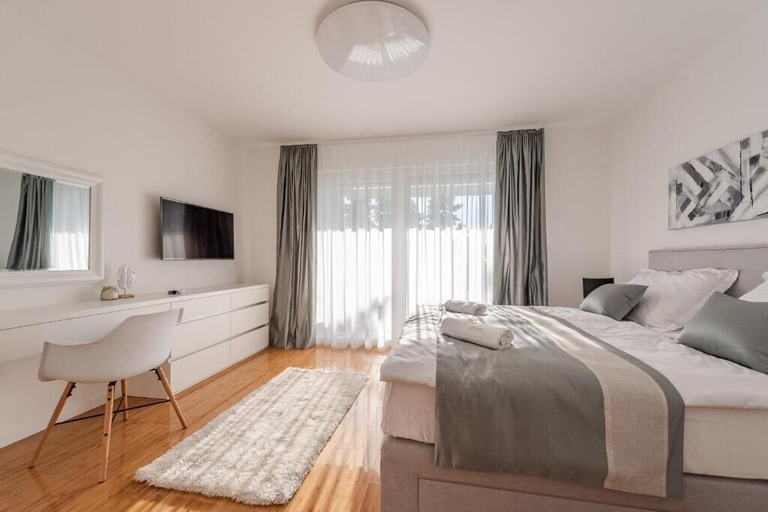 Bedroom 2, Sunset apartment with private pool and jacuzzi, Novalja