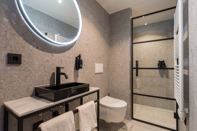 Bathroom 3, Ocean House Scheveningen, The Hague