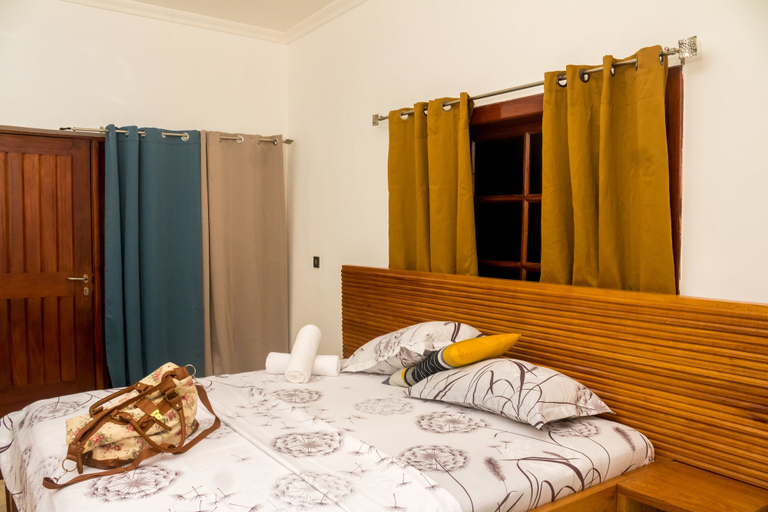 Bedroom 3, Veivaag Lodge, Shama Ahanta East