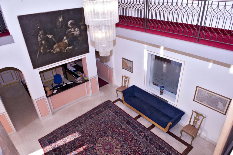 Others 5, Hotel Ponte di Rialto, Cremona