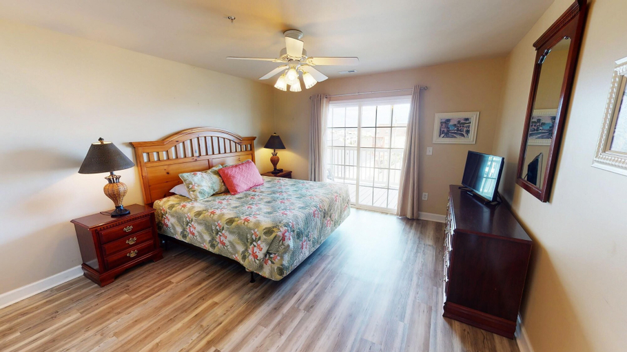 Bedroom 2, Bermuda Breeze by Coastline Resorts, Horry