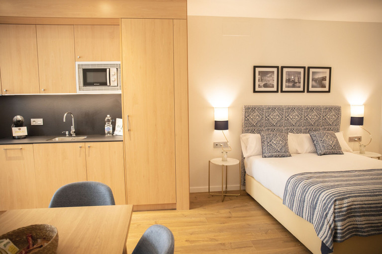 Bedroom 3, nQn Aparts & Suites Sevilla, Sevilla