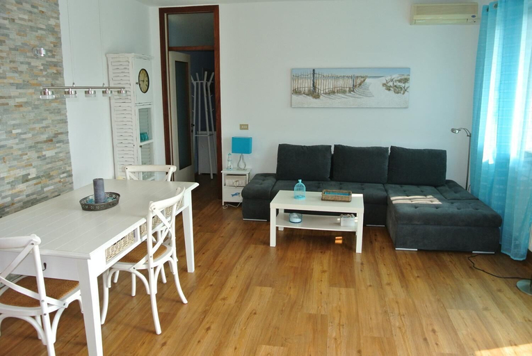 Others 5, Residence Gardenia, Udine