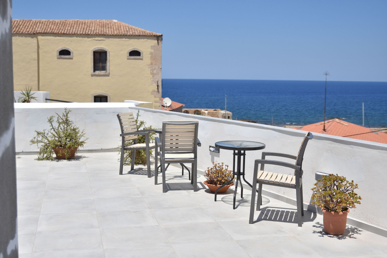 Others 5, Porto Chania, Crete
