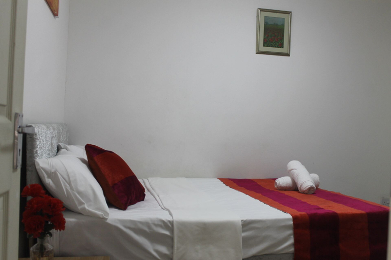 Bedroom 2, Sidney Place, Sefton