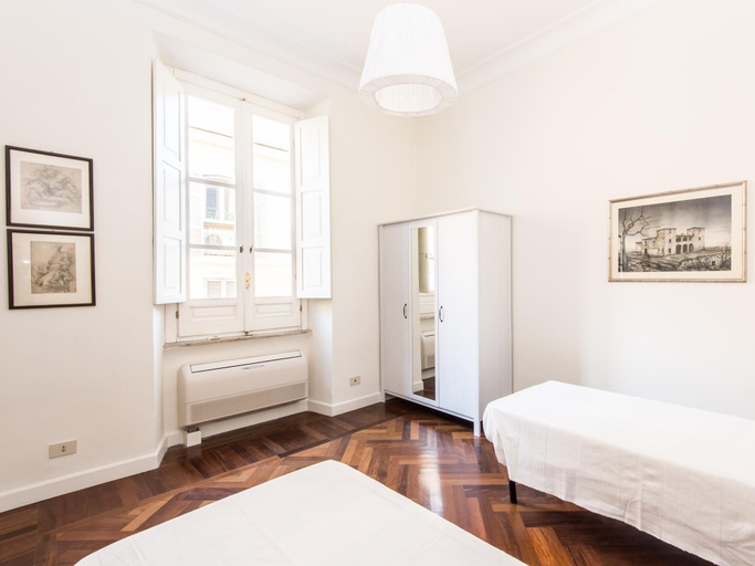Bedroom 2, RSH Luxury Vatican Four Bedroom Apartment, Roma
