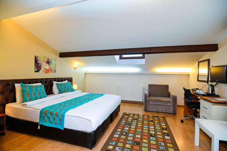 Bedroom 3, RETROPERA, Beyoğlu