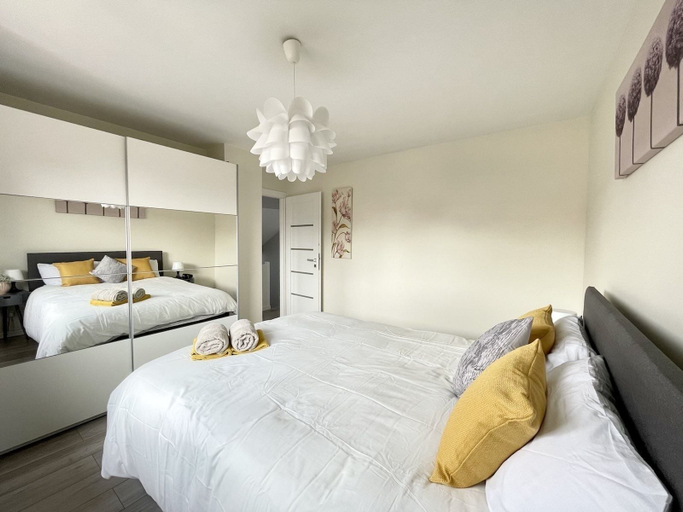 Bedroom 2, Comfy 3-bedroom House in Worksop, Nottinghamshire