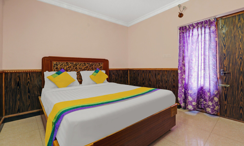 Bedroom 2, Itsy Hotels Rain Forest, 1 km from Rose Garden, The Nilgiris
