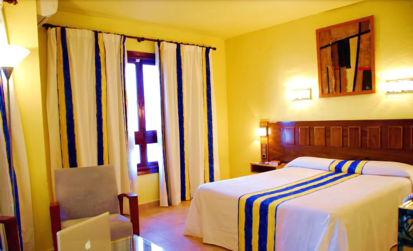 Bedroom 2, Aparthotel Londres, Murcia