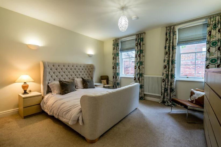 Bedroom 2, Beautiful Apt In a Listed Georgian House - Apartment 4, York