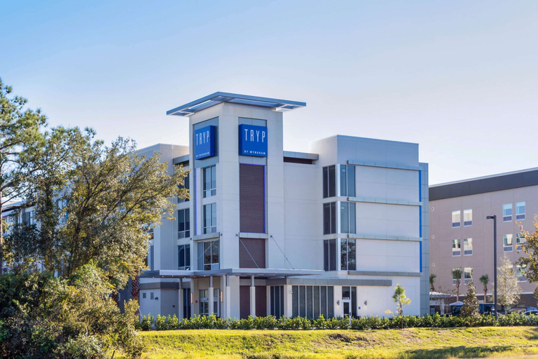 Exterior & Views 2, TRYP by Wyndham Orlando, Orange