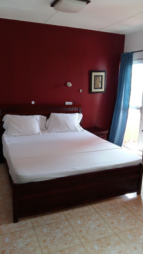 Bedroom 3, Sand Beach Hotel, Kanifing