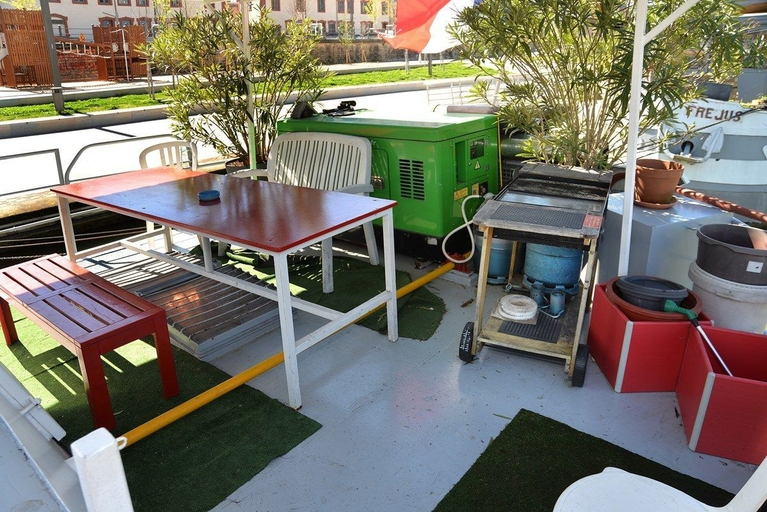 Terrace/patio 2, Studio Péniche Centre Lyon Insolite, Rhône