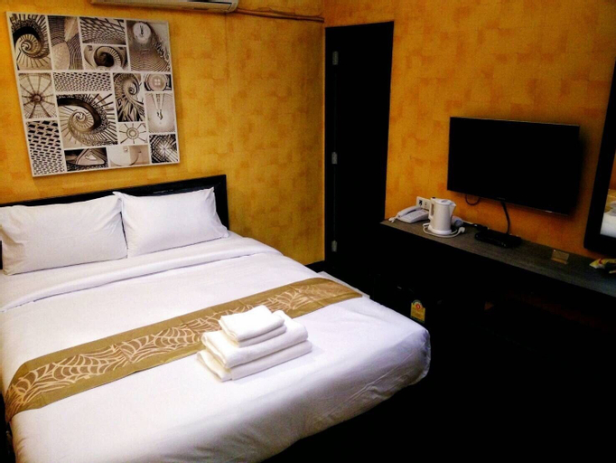 S30 Sukhumvit Hotel, Wattana