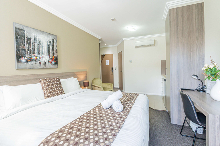 Bedroom 3, Best Western Plus Camperdown Suites, Sydney