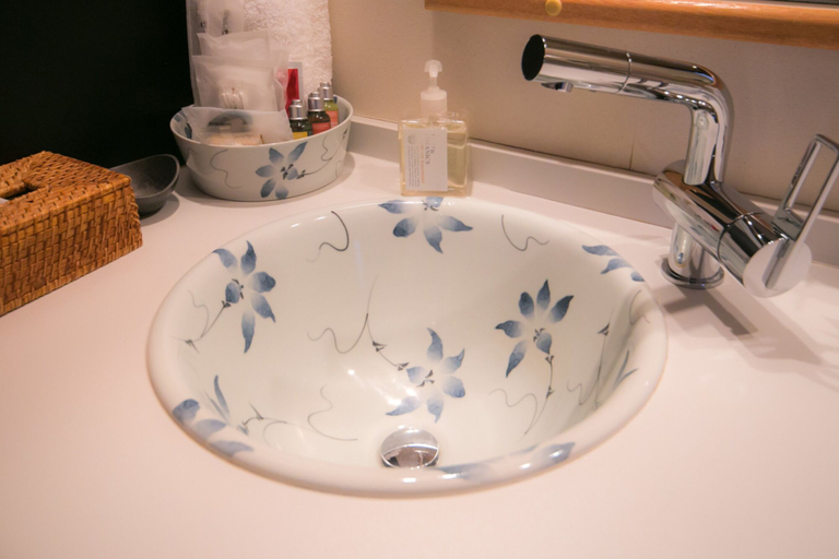 Bathroom 4, CHAHARU Hanare Dogo Yumekura, Matsuyama