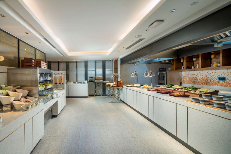 Food & Drinks 5, Hilton Garden Inn Guizhou Maotai Town, Zunyi