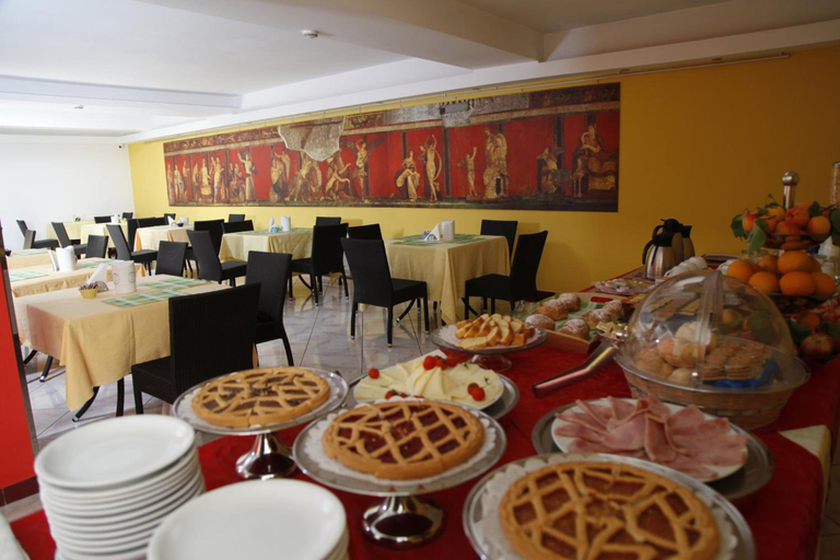 Food & Drinks 5, Diana Inn Accomodations, Napoli