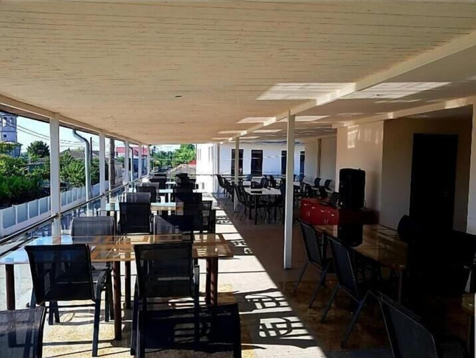 Food & Drinks, Delta Palace, Sulina