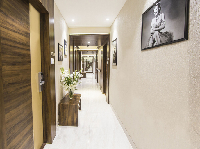 Others 5, Bawa Regency, Mumbai City