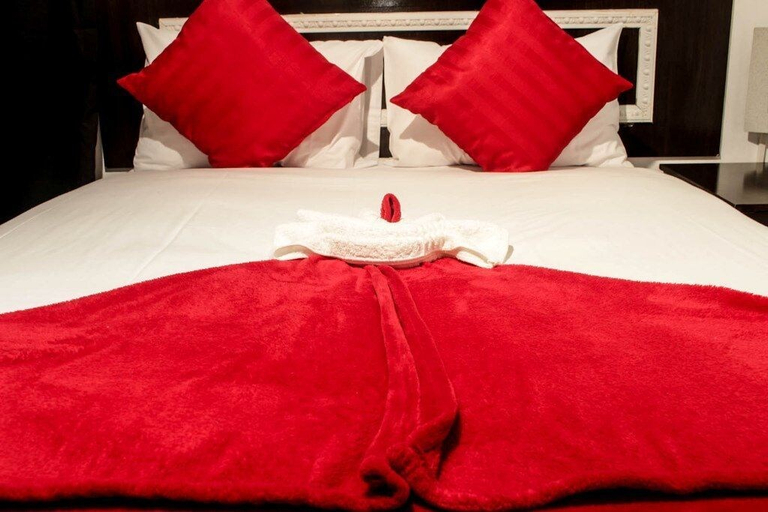 Bedroom 2, Laha Hotel, Ngamiland East