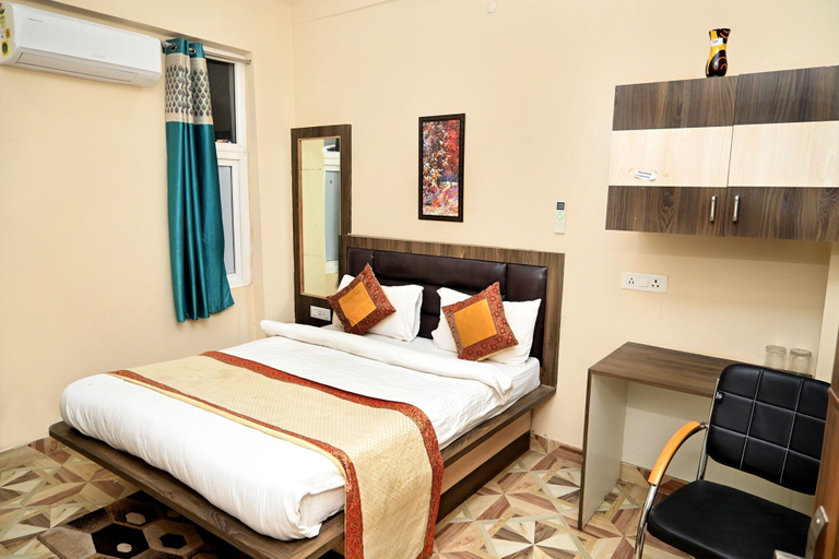 Bedroom 4, Hotel KB Palace, Varanasi