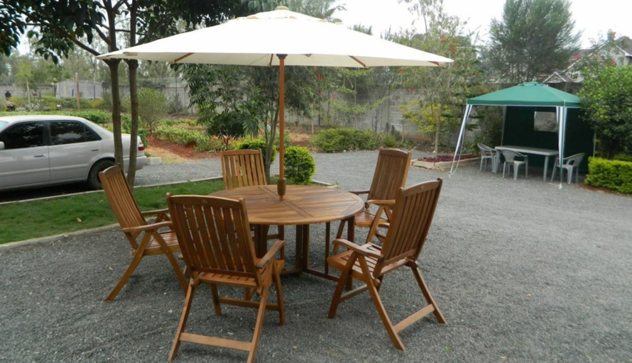 Others 3, Back to Africa House, Starehe