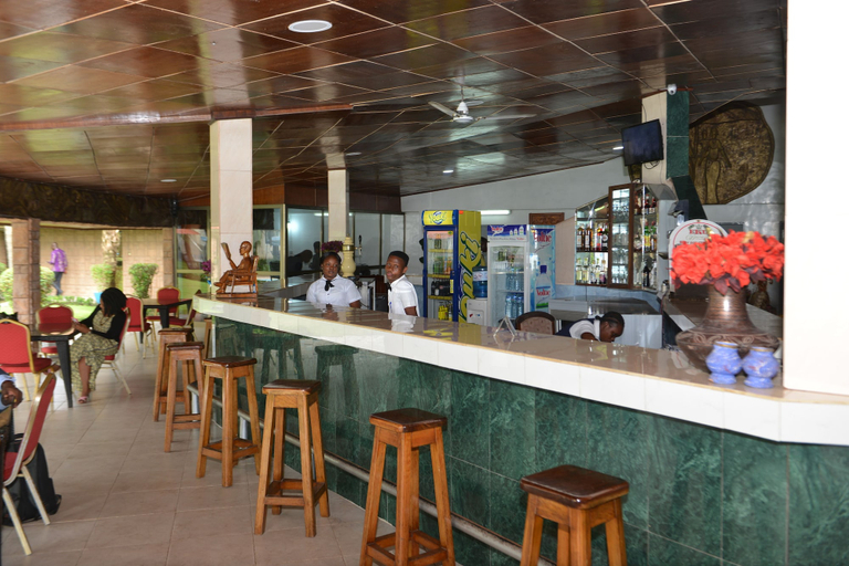 Food & Drinks 5, Hotel Novela Star, Golfe (incl Lomé)