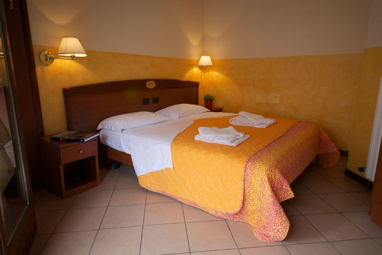 Bedroom 4, Villa Terri, Verona
