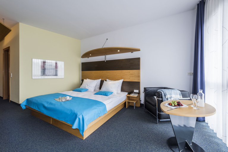 Bedroom 2, SEEhotel Friedrichshafen, Bodenseekreis