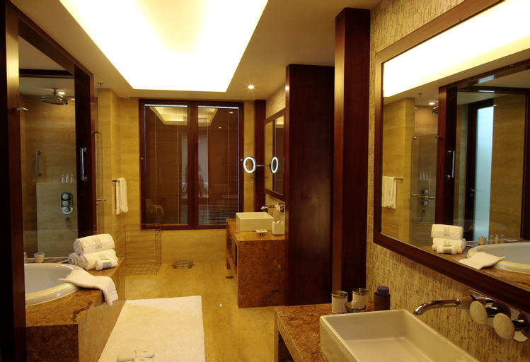 Bedroom 5, The Ritz-Carlton Sanya, Yalong Bay, Sanya