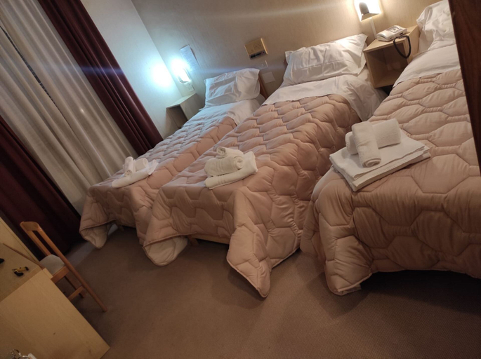 Bedroom 3, Hotel Centrale, Siena