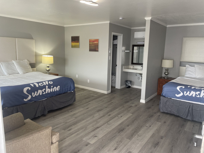 Bedroom 2, Sunglow Hotel, Wayne