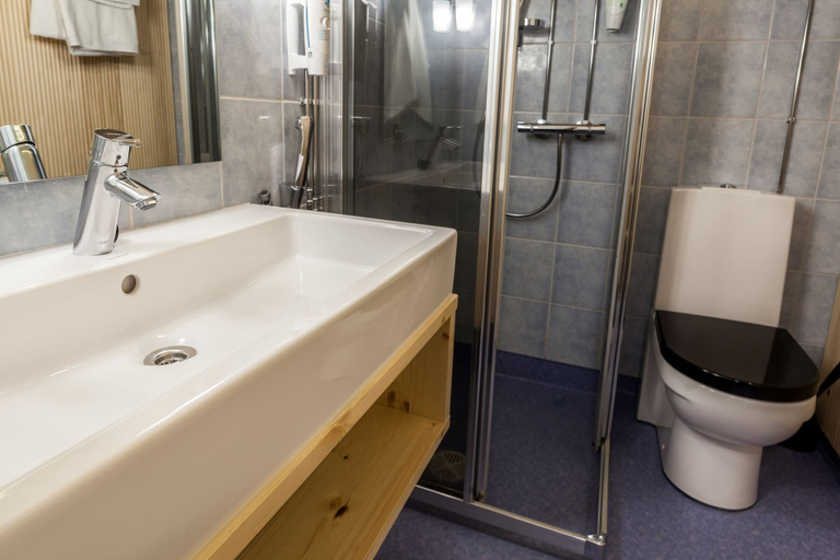 Bathroom 4, Wilderness Hotel Juutua, Lapland