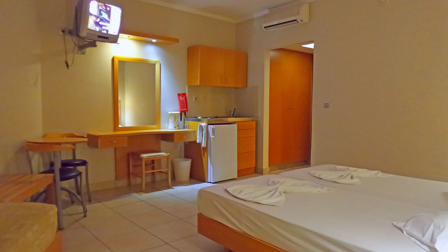 Bedroom 2, Saint Constantin Hotel, South Aegean