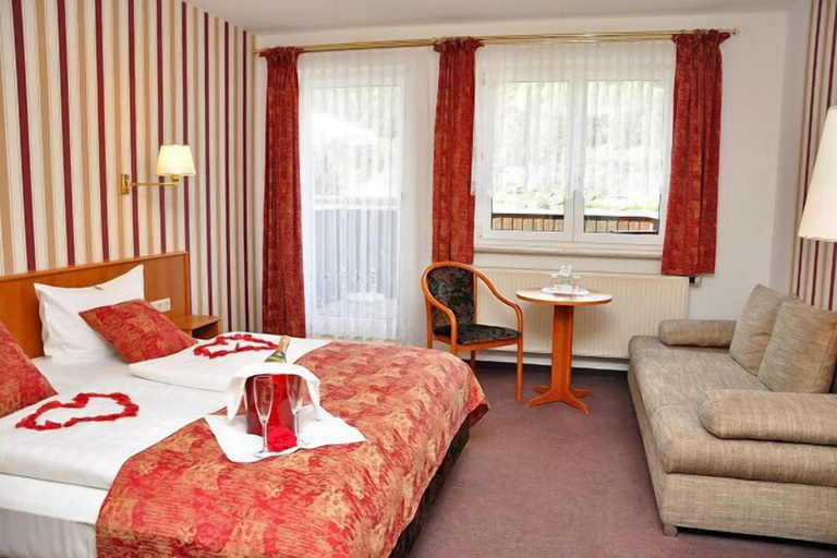 Bedroom 3, Hotel Schöne Aussicht, Sonneberg
