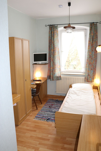 Bedroom 3, Hotel Gasthof Post, Ansbach